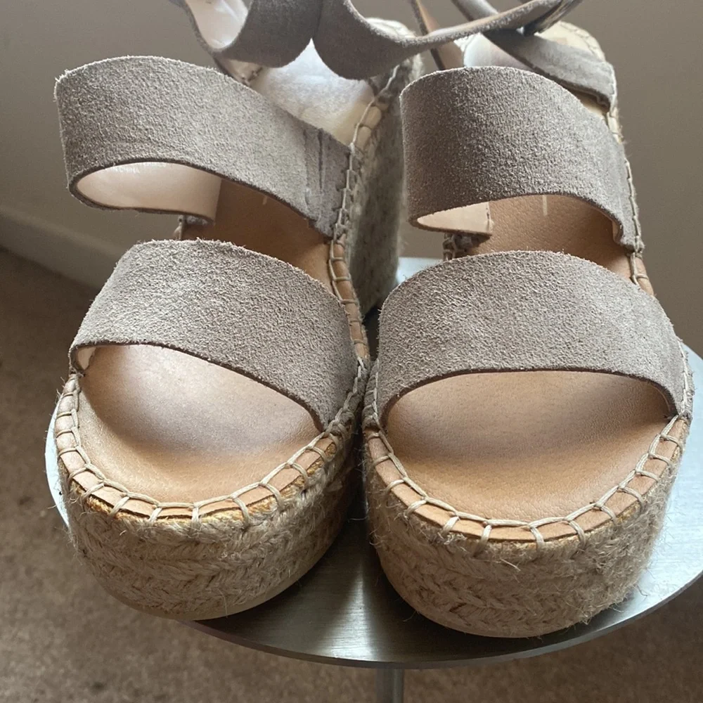 NEW Women’s Dolce Vita Shae Asymmetrical Espadrille Wedge Sandals